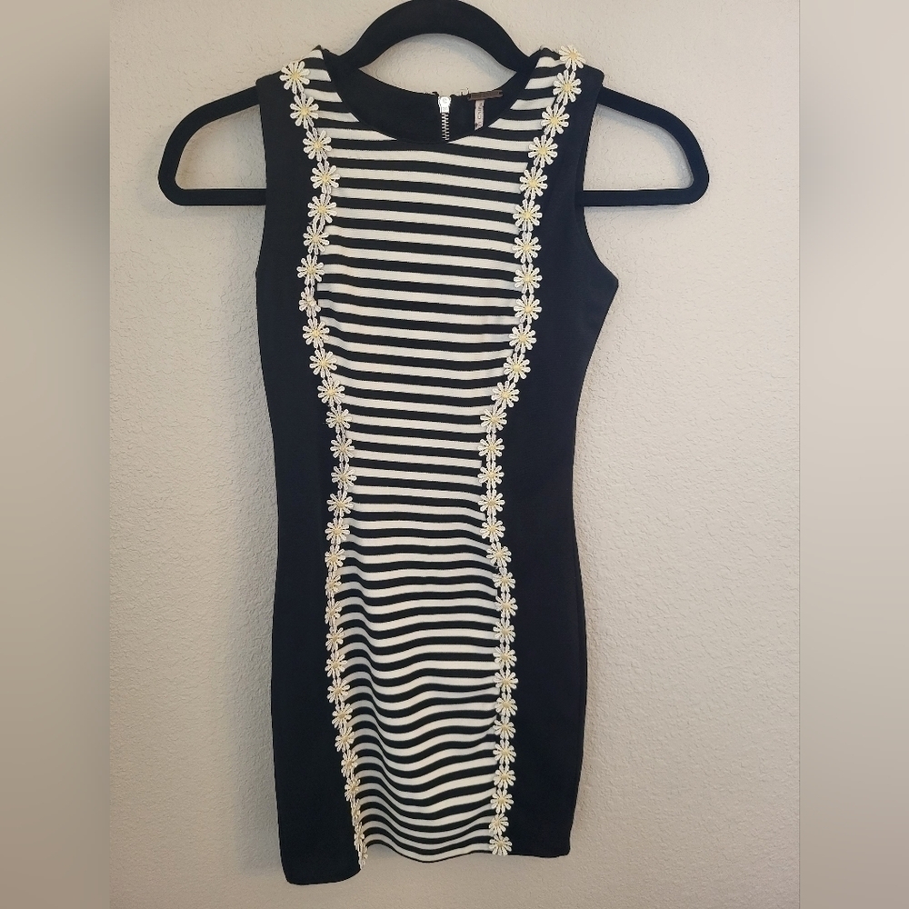 Poof Girl Groovy Daisy Dress Black with White Stripes Girl Size 6 or XS